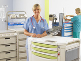 5 Benefits of Mobile Medical Carts for Nurses